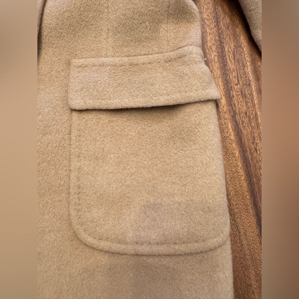Bill Blass Early 1970s Vintage Fitted Bill Blass Camel Coat - Picture 6 of 14